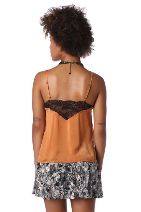 Orange Camisole-Top mit Spitzeneinsatz am Ausschnitt und Rücken von Q2 - Rückenansicht