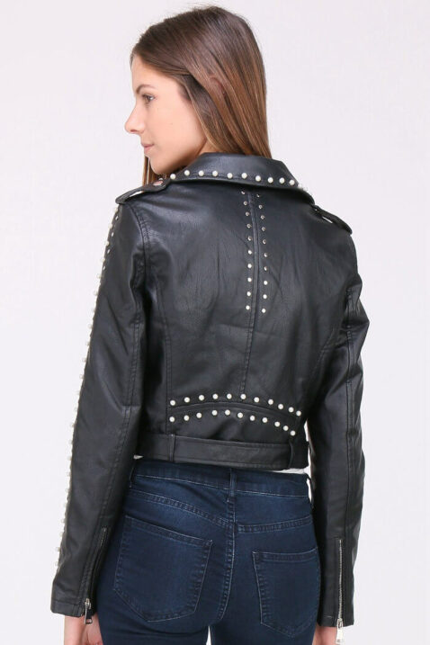 Schwarze Damen Jacke Lederimitat mit Nieten & Perlen - kurz & gefüttert von J&W Paris - Rückenansicht