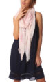 Leichter rosa Damen Schal mit verwischtem Muster - Modeschal von Q2 - Trageansicht