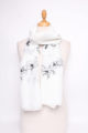 Weißer leichter Damen Schal mit Blumen-Stickerei - Modeschal von Lil Moon - Ganzansicht
