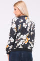 Leichte schwarze Damen Blousonjacke mit Blumenmustern - Bomberjacke & Blouson floral von QUEEN´S - Rückenansicht