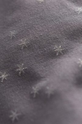 Graue Baby Mädchen Leggings Sweathose mit Sternen Motiven Glitzer - Babyhose & Schlafhose von Pinokio - Detailansicht
