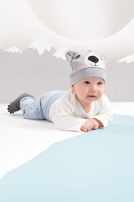 Graue Baby Jungen Mütze mit Ohren im Eisbär Design - Tier Babymütze & Kindermütze von Pinokio - Babyphoto