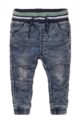 Baby Jeans im Jogging-Style mit Taschen + gestreiftem Bündchen für Jungen - Jeanshose blau aus Baumwolle von Dirkje - Vorderansicht