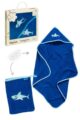 Blaues Haie Baby Geschenkset Badetuch mit Kapuze & Waschtuch aus Baumwolle - Hochwertiges Kinder Tier Babyset OEKO TEX von Playshoes - Vorderansicht Set Neugeborene