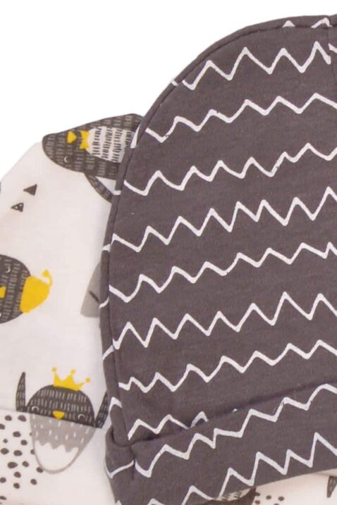 Kinder Baby Basic Set zweiteilig Mütze mit Umschlag aus reiner Baumwolle in Grau-Weiß mit Zick-Zack Muster + Tiermotiv Pinguine für Jungen - Baby-Mütze Geschenkset von MINOTI - Detailansicht