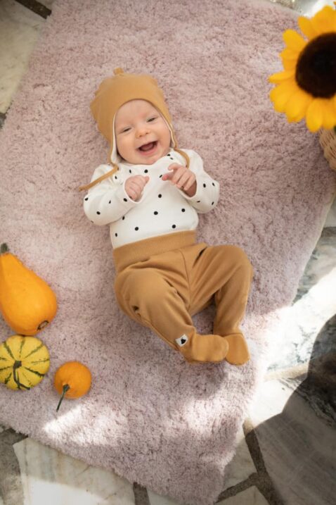 Baby Kinder Mädchen Pumphose mit Fuß aus 100% Baumwolle in Karamell-Braun - Bequemer Halb-Strampler mit Komfortbund von PINOKIO - Inspiration Babyfoto