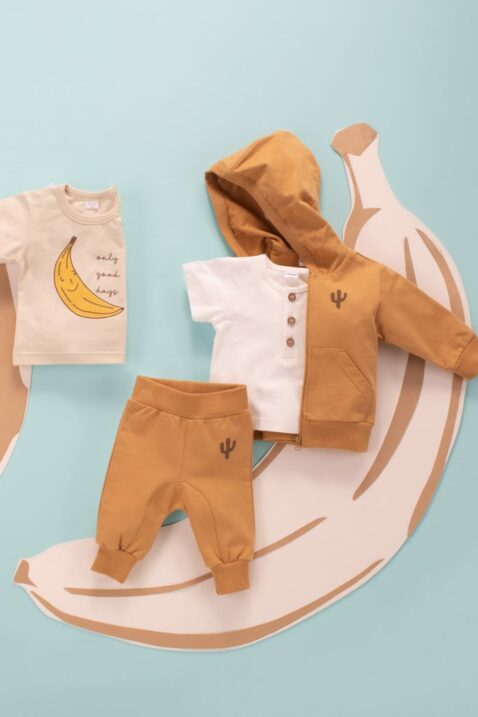 Sommer Jungen Outfit für Babys & Kinder aus Sweathose & Kapuzenjacke mit Kaktus, beiges T-Shirt Banane & Kurzarmshirt mit Knopfleiste in Weiß von Pinokio - Inspiration Lookbook