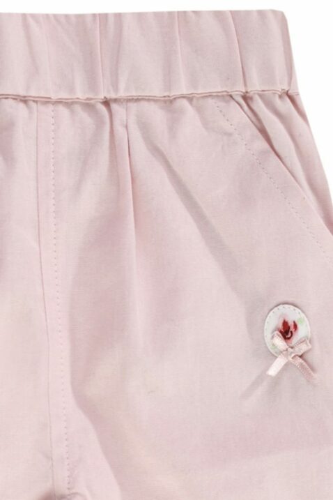 Sommer Baby & Kinder klassiche Mädchenhose lang mit Taschen & Blumen Beinumschlag aus Baumwolle in Rosa von Jacky - Detailansicht Bund & kleines Blumen-Patch