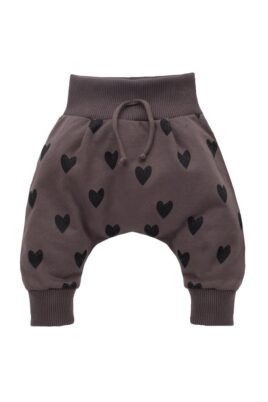 Pinokio Baby & Kinder Pumphose Haremshose mit Herzen gemustert & Komfortbund Kordel für Mädchen in Braun – Vorderansicht dunkelbraune Kinderpluderhose