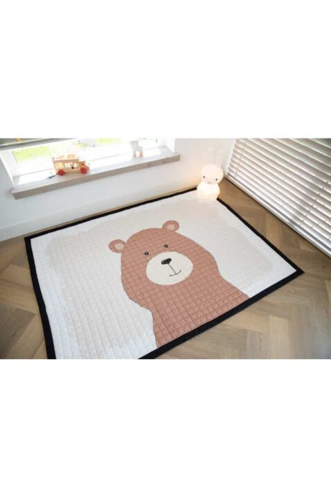 Baby Kinder 150x200 cm Indoor & Outdoor Spieldecke Krabbeldecke mit Bären Motiv von Love by Lily - Kids Bear Playmat Seitenansicht im Kinderzimmer