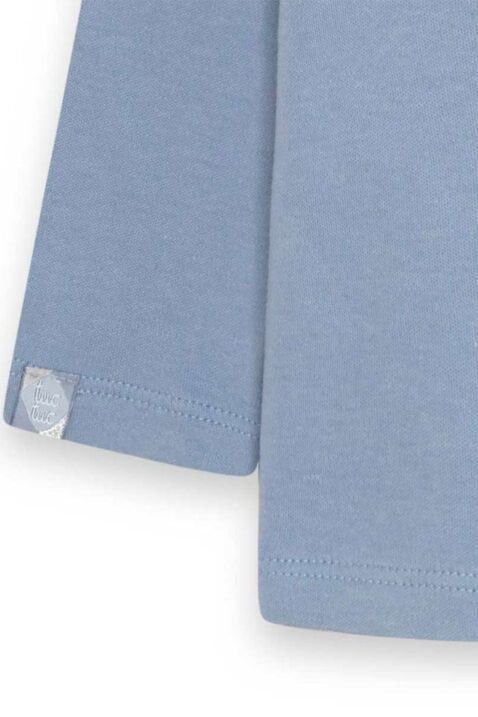 Baby & Kinder Set langarm Oberteil blau + Latzhose Trägerhosen mit Tiermotiv, Muster & Taschen in Grau von TUC TUC - Detailansicht lange Ärmel des unifarbenen Langarmshirts im 2er-Set für Jungen