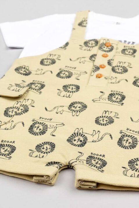 Kleinkinder & Baby 2er Set aus weißem Shirt mit kurzen Ärmeln, Tiermotiv & kurzer Sommer Latzshorts mit Umschlag Gelb von Losan - Detailansicht Vorderseite liegendes Sommerset für Jungen mit Löwen gemustert