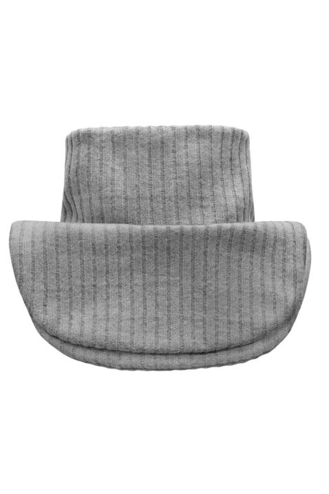 Warmer hellgrauer Baby & Kinder Strickschal als Kragenwärmer für Herbst & Winter von Pinokio - Vorderansicht weicher & dicker Loop-Schal mit breitem Rollkragen für Mädchen & Jungen