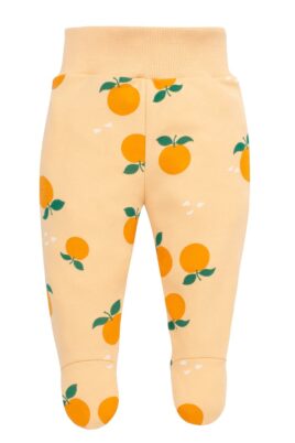Orange gelbe Baby & Neugeborenen Strampelhose mit Fuß, Orangen Motiven gemustert & breitem Schlupfbund für Mädchen & Jungen von PINOKIO - Vorderansicht Halb-Strampler mit Füßen aus Baumwolle