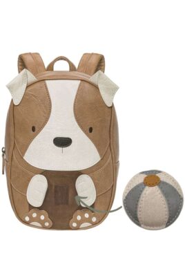 Brauner Jungen & Mädchen Babyrucksack aus veganem Kunstleder, verstellbarer Träger & recyeltem Futter von LITTLE WHO - Vorderansicht Lederimitat Kinderrucksack mit austauschbarem Klettpatch BALL für Kita, Kindergarten, Schule & Freizeit